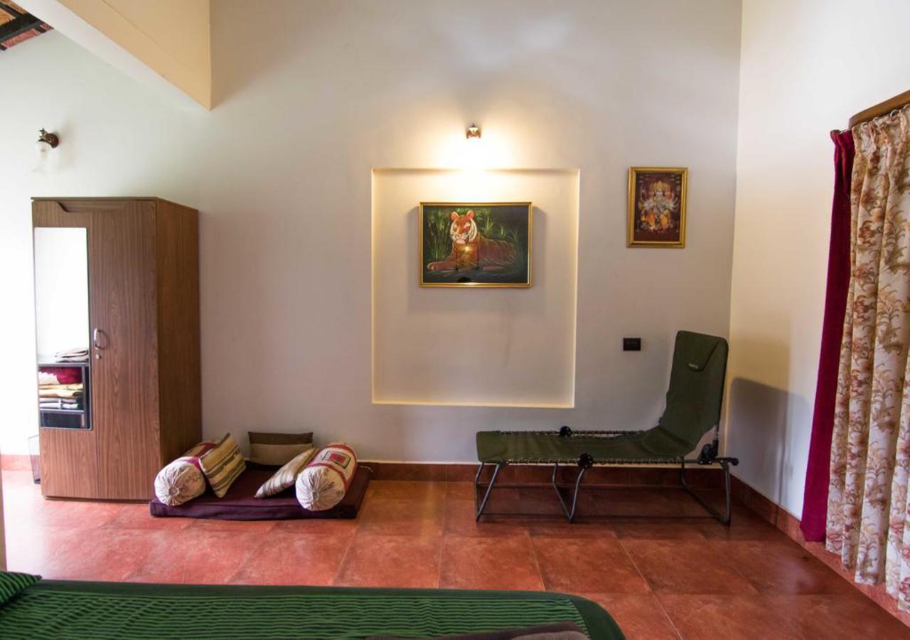 Wanders In Travel Company Otel Madikeri Dış mekan fotoğraf