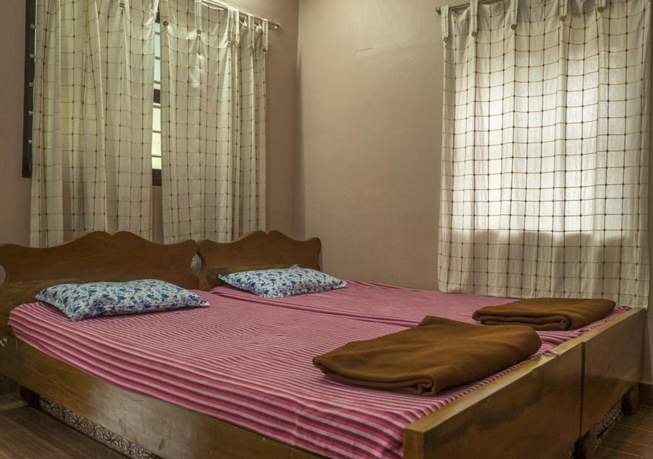 Wanders In Travel Company Otel Madikeri Dış mekan fotoğraf